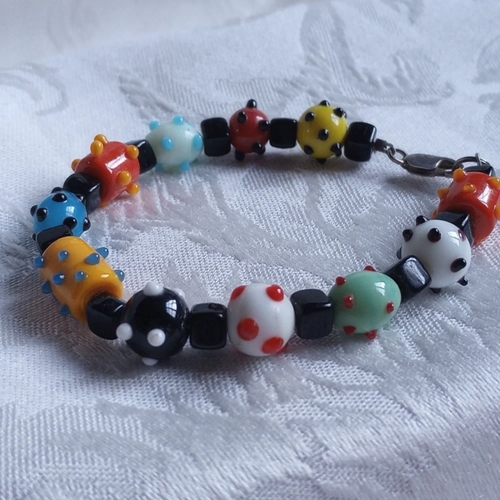 Colorful Art Glass Lampwork Nubby Bead 8in Bracelet